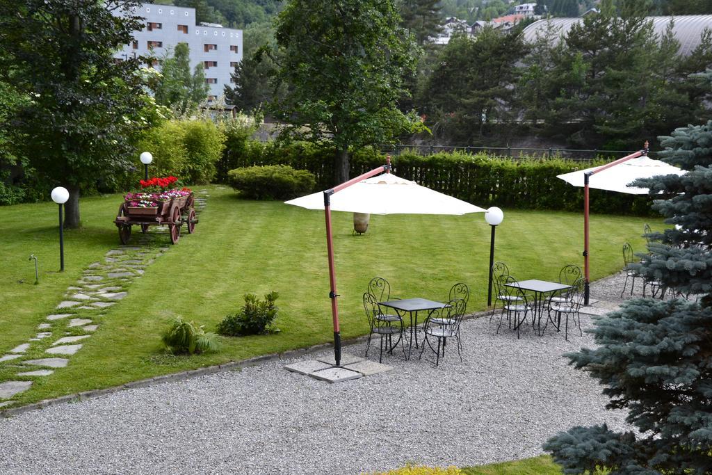 Hotel Bucaneve Bardonecchia Buitenkant foto