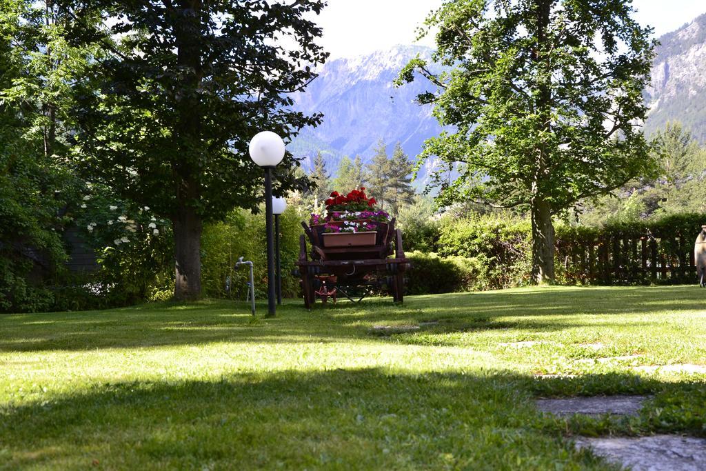 Hotel Bucaneve Bardonecchia Buitenkant foto