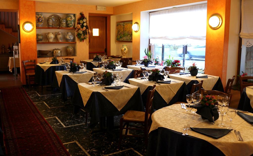 Hotel Bucaneve Bardonecchia Buitenkant foto