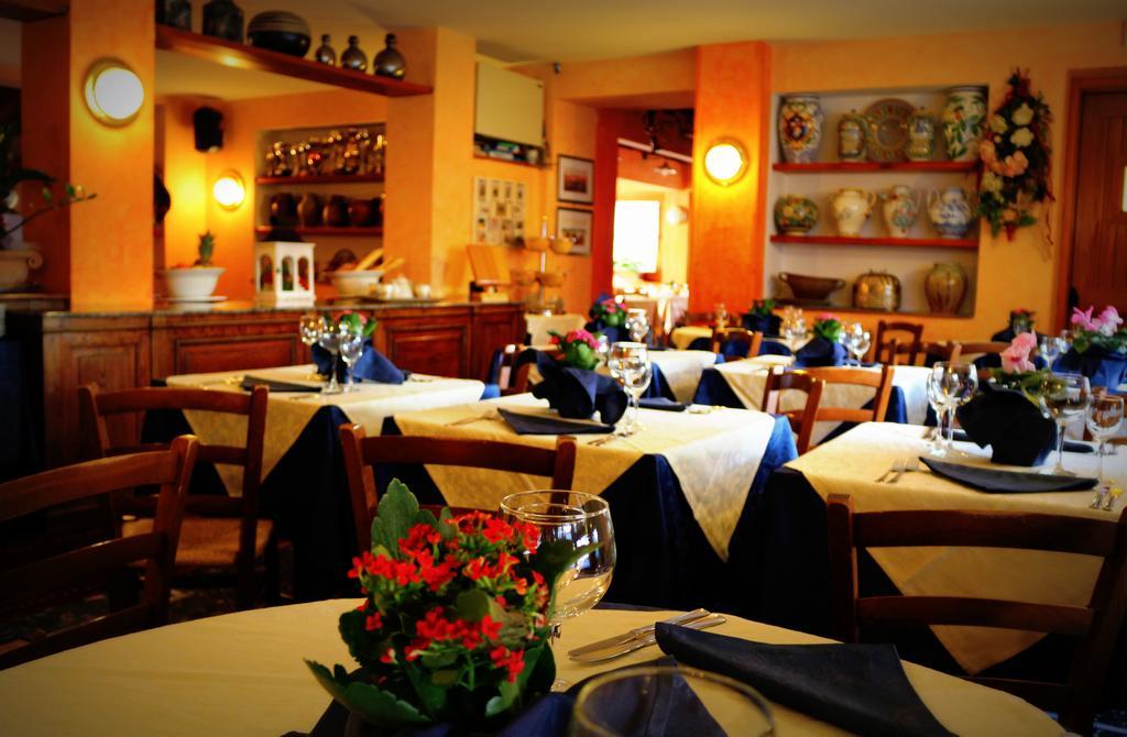 Hotel Bucaneve Bardonecchia Buitenkant foto