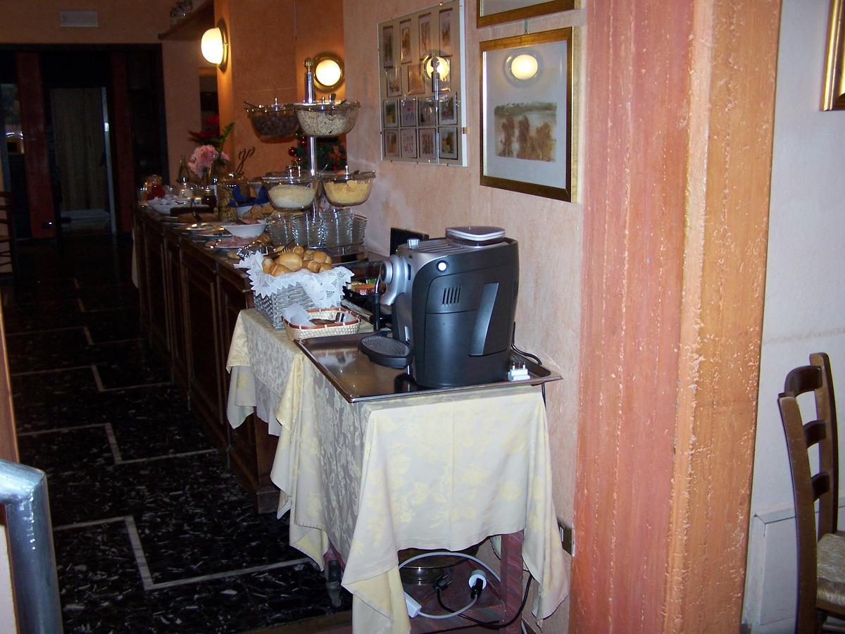 Hotel Bucaneve Bardonecchia Buitenkant foto