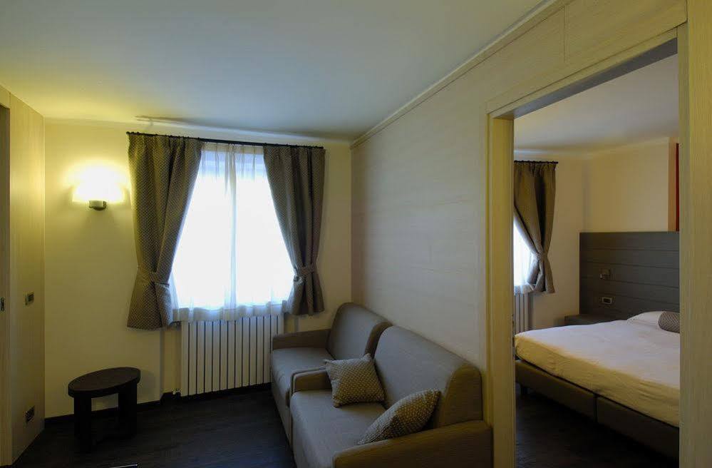 Hotel Bucaneve Bardonecchia Buitenkant foto